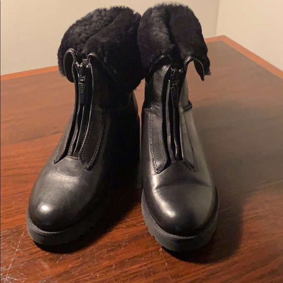 UGG Shoes - Ugg Caleigh Boots Size 6